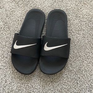 Kids Nike slides